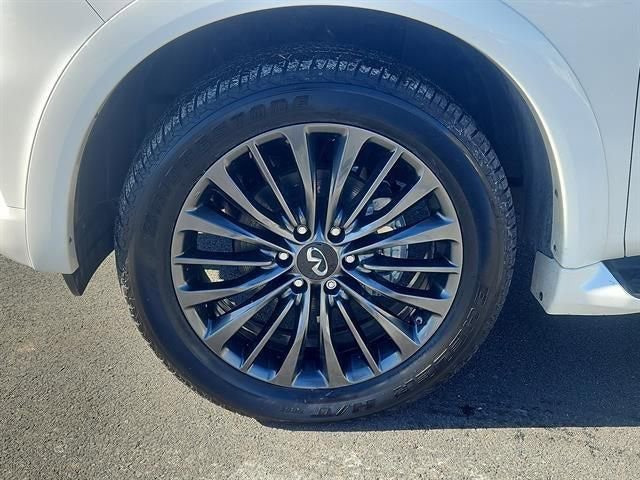 Certified 2024 INFINITI QX80 Premium Select w/ Cargo Package image 2
