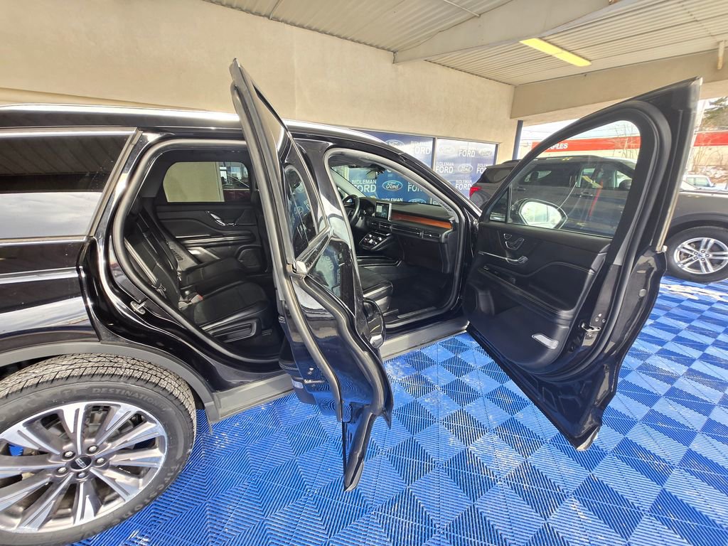 Used 2022 Lincoln Corsair Reserve w/ Equipment Group 201A image 30