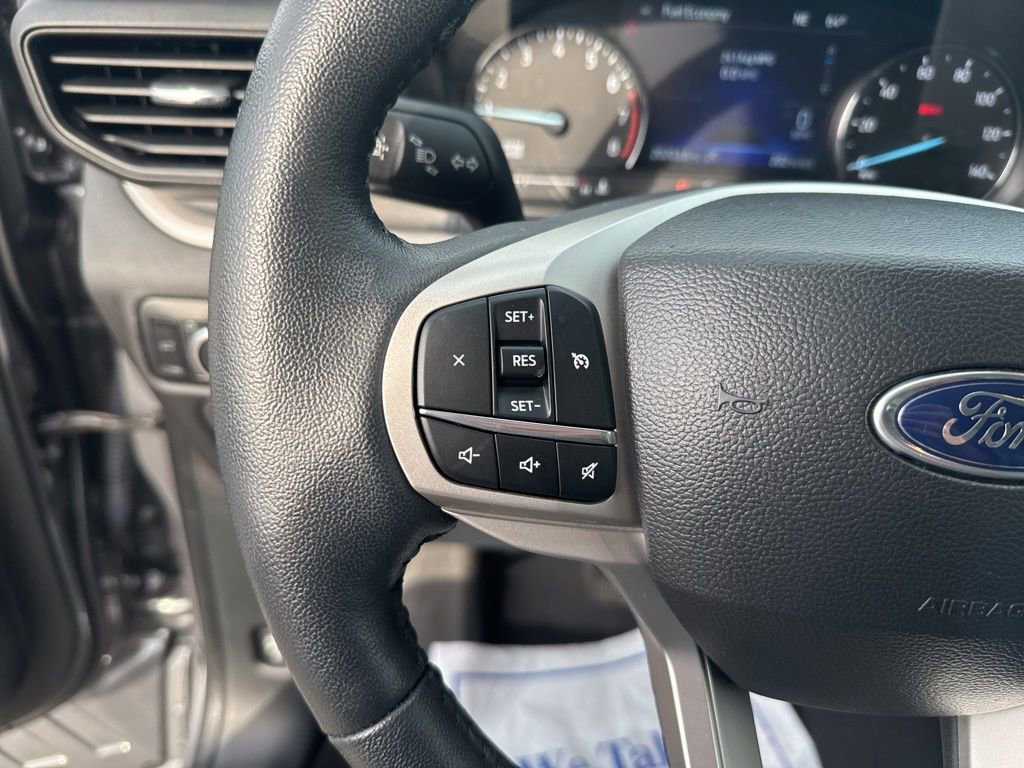 Used 2023 Ford Explorer XLT RWD image 35