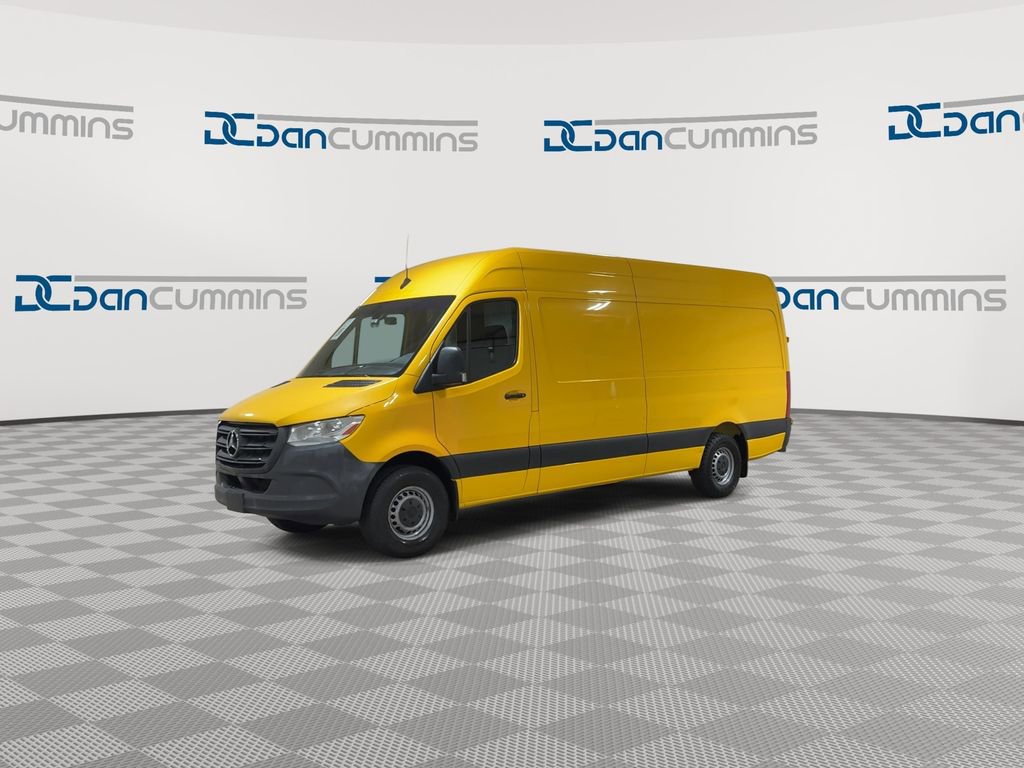 Used 2020 Mercedes-Benz Sprinter 2500 image 4