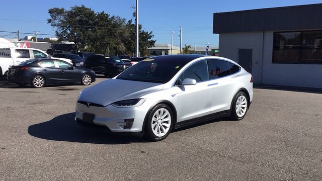Used 2016 Tesla Model X 90D image 2