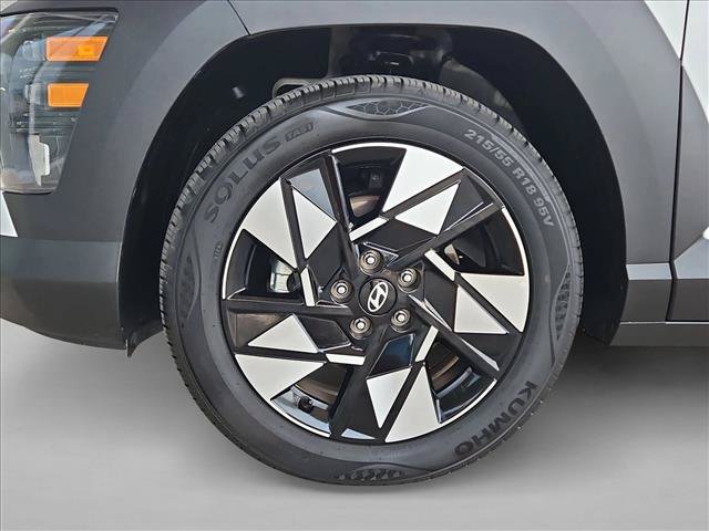 Used 2025 Hyundai Kona SEL FWD image 23