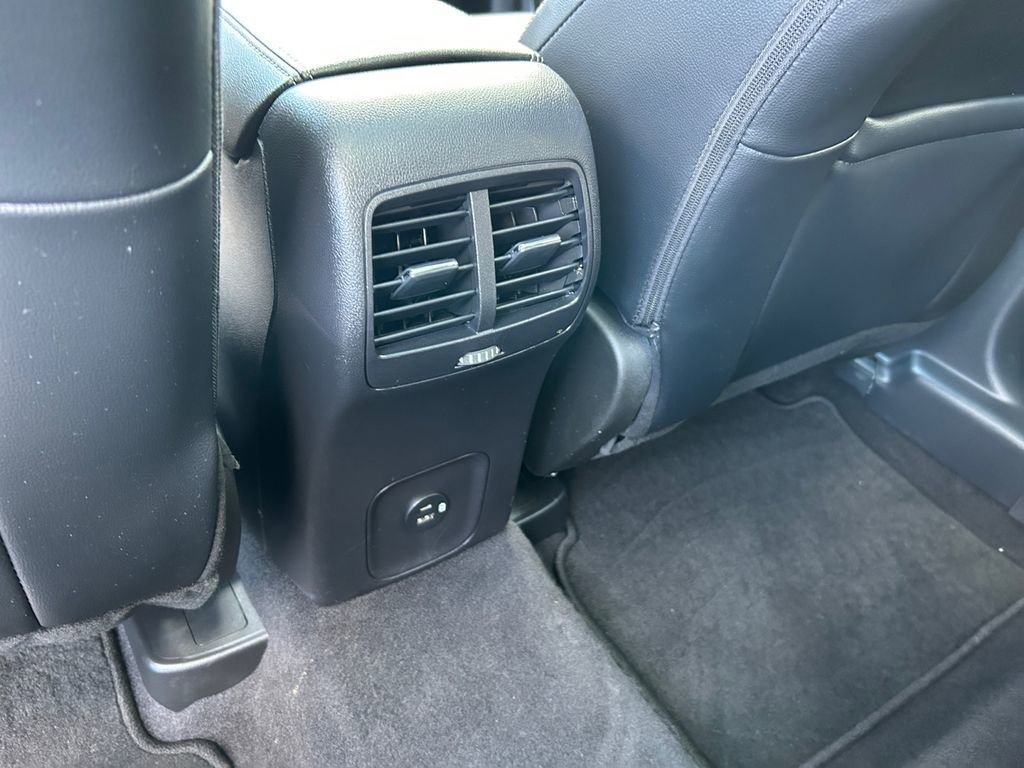 Used 2022 Ford Escape Titanium w/ Class II Trailer Tow Package image 36