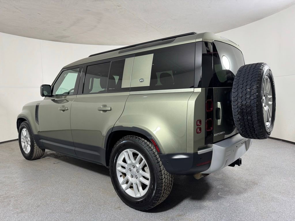 Used 2023 Land Rover Defender 110 S image 8