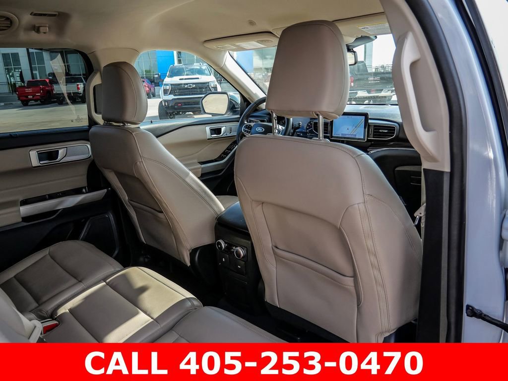 Used 2023 Ford Explorer Limited AWD/4WD image 21