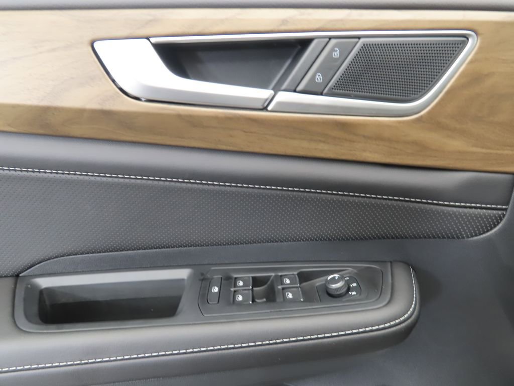 New 2026 Volkswagen Atlas SE image 23