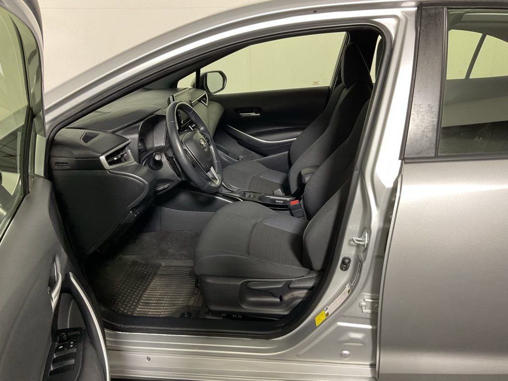 Used 2020 Toyota Corolla SE w/ SE Premium Package FWD image 22