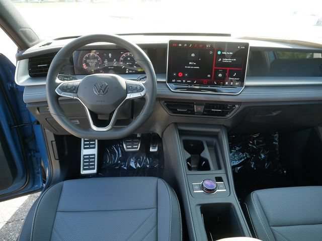 New 2026 Volkswagen Tiguan SE R-Line AWD/4WD image 9