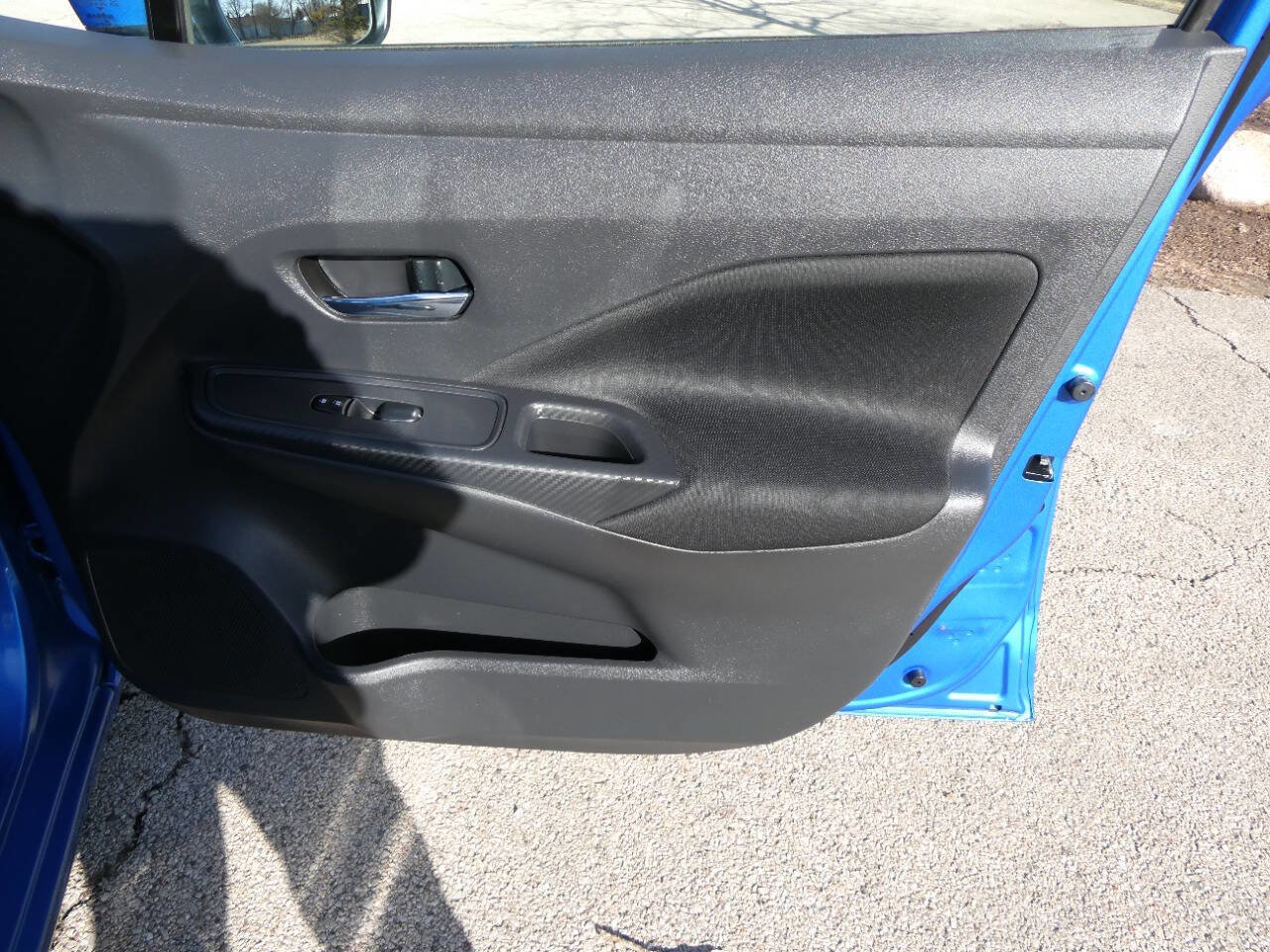 Used 2021 Nissan Versa SV FWD image 22