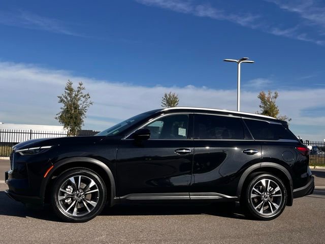 Certified 2023 INFINITI QX60 Luxe w/ Cargo Package image 2
