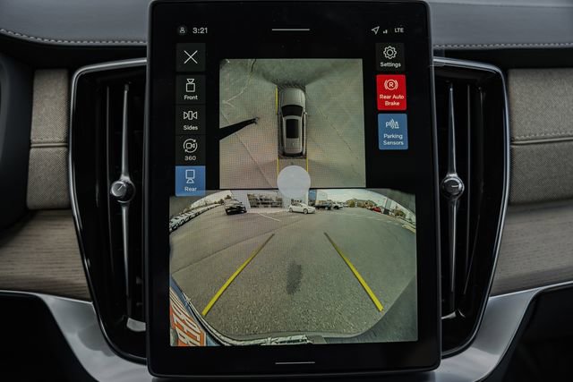 New 2026 Volvo XC90 T8 Plus w/ Protection Package Premier image 42