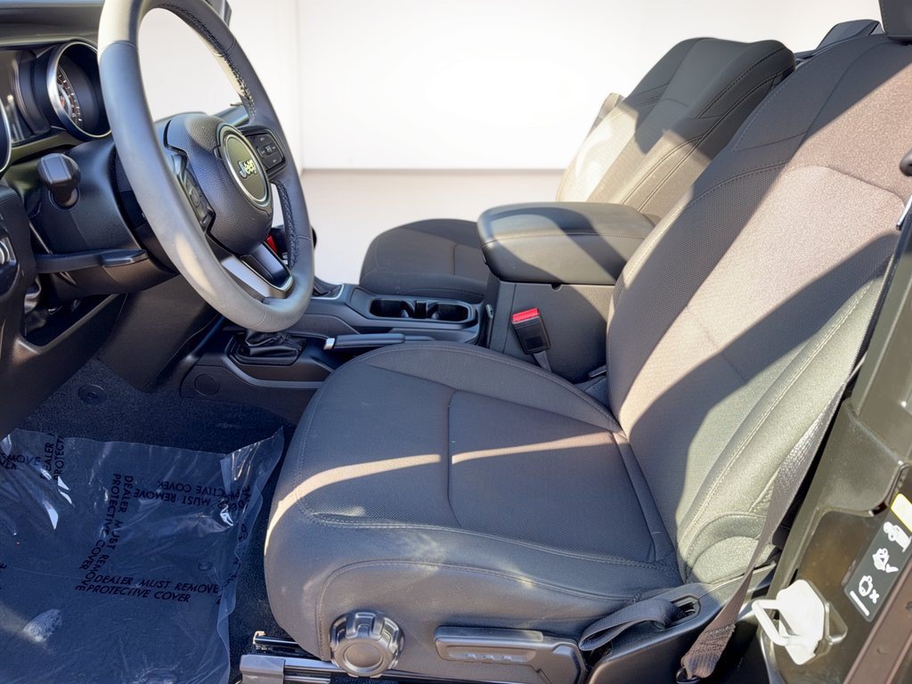 Used 2023 Jeep Wrangler Sport AWD/4WD image 5