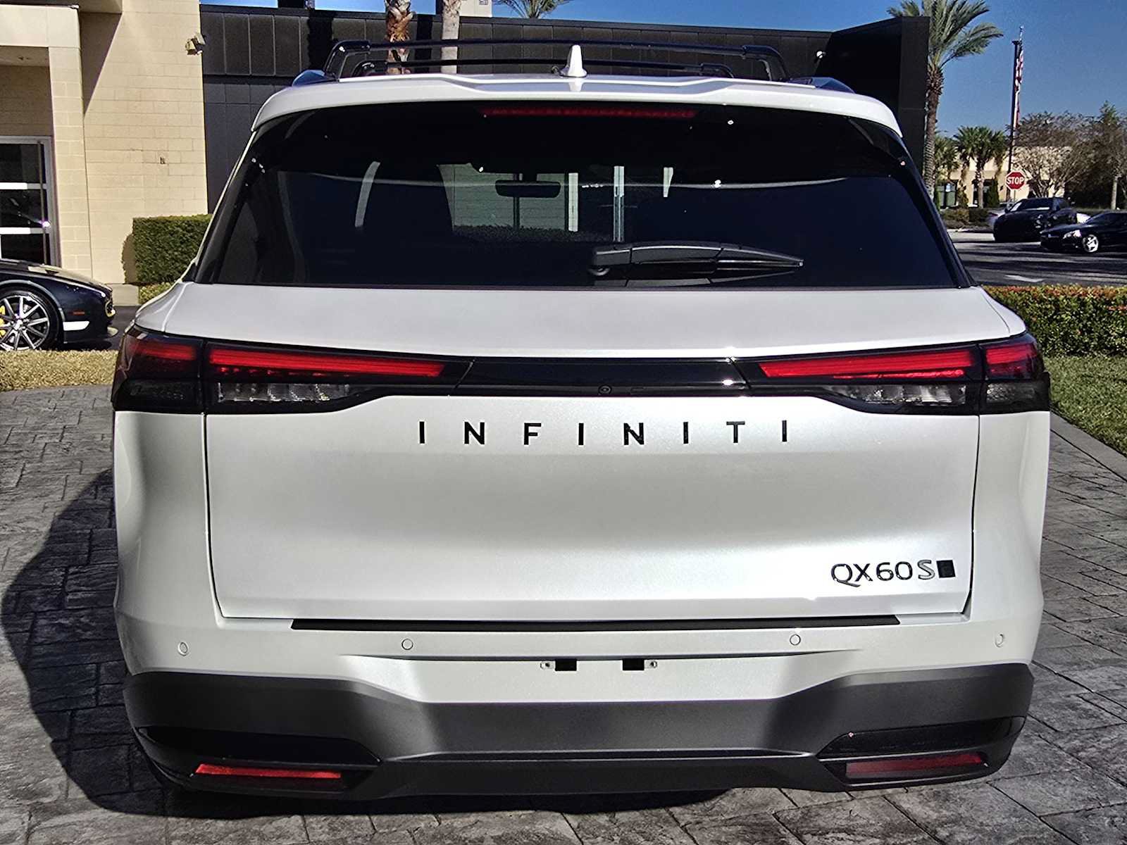 Certified 2026 INFINITI QX60 Sport w/ Dark Cargo Package AWD/4WD image 7