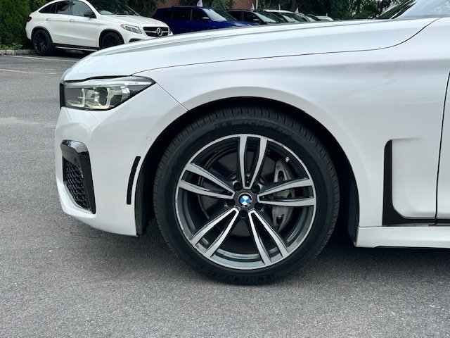 Used 2020 BMW 740i xDrive w/ M Sport Package AWD/4WD image 8