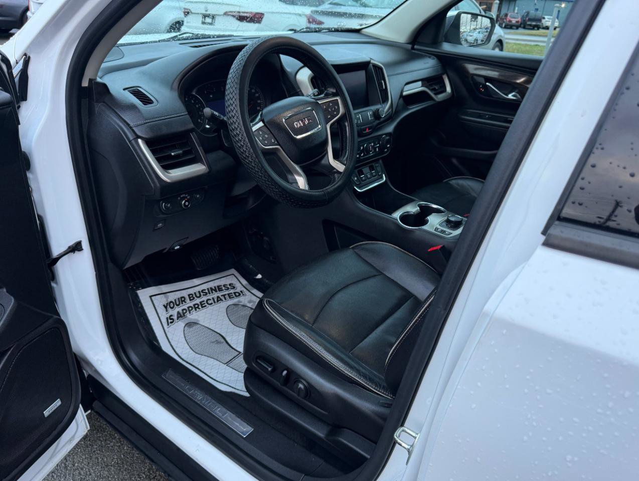 Used 2019 GMC Terrain Denali w/ Comfort Package image 7