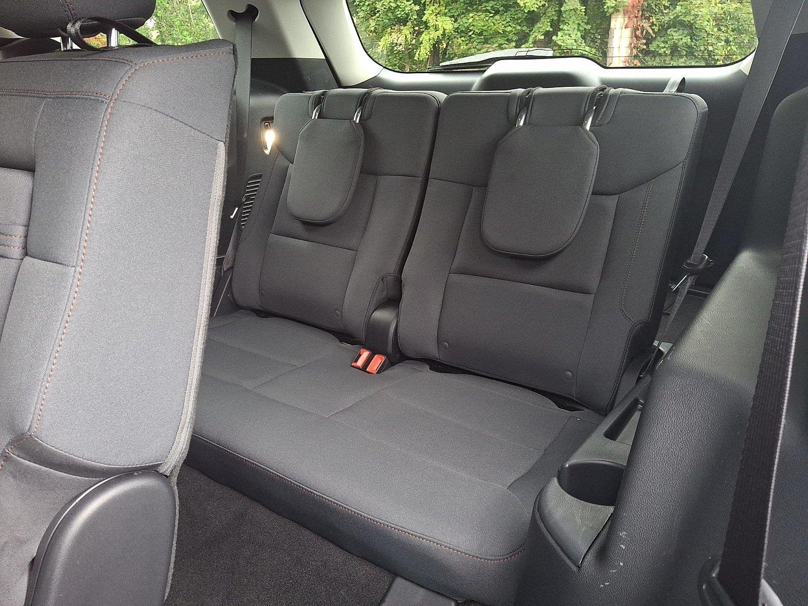 Used 2025 Ford Explorer Active AWD/4WD image 11