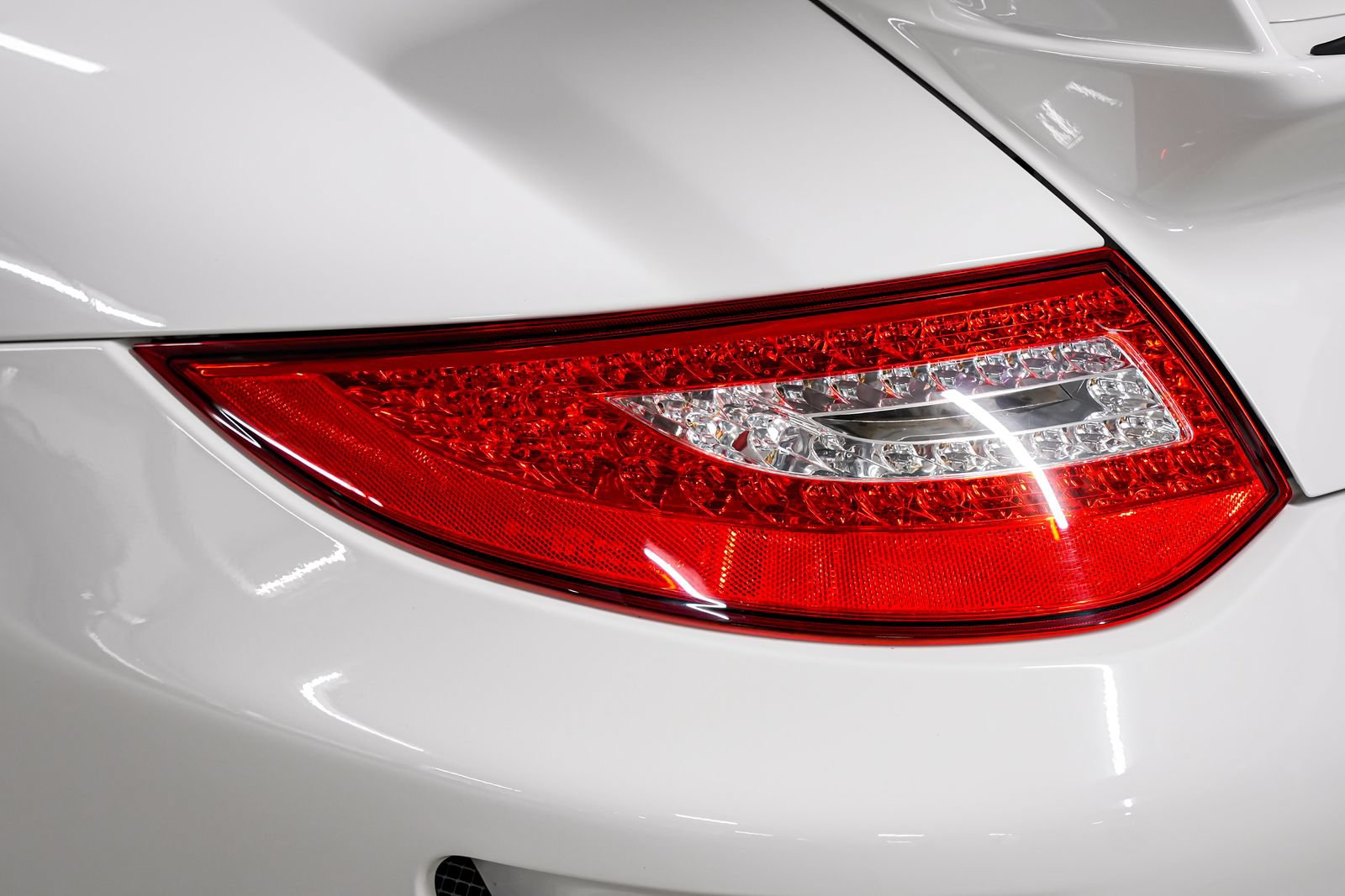 Used 2010 Porsche 911 GT3 RWD image 31