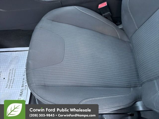 Used 2012 Ford Focus Titanium w/ SEL/Titanium Winter Pkg image 23