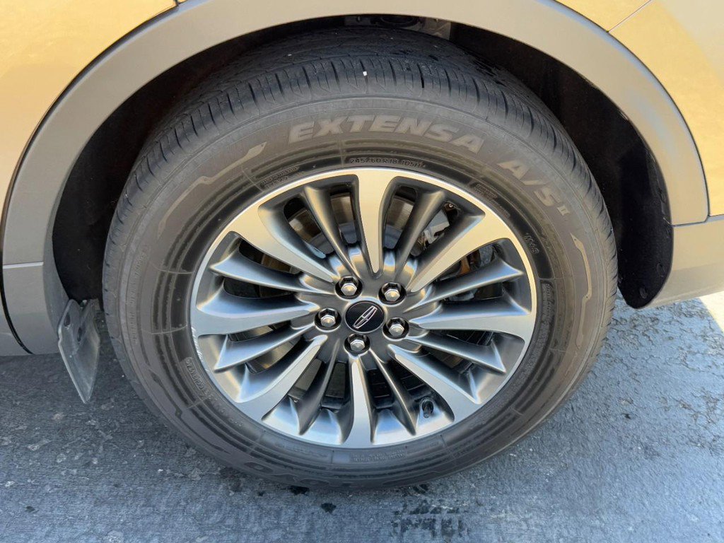 Used 2021 Lincoln Nautilus Reserve w/ Cargo Utility Package image 5