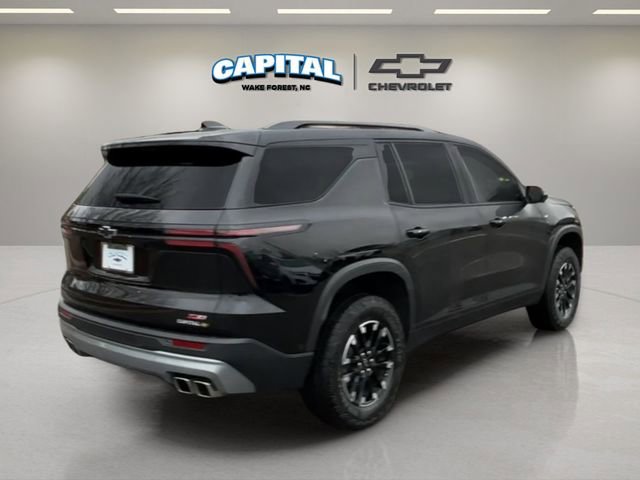 Used 2025 Chevrolet Traverse Z71 w/ Enhanced Driving Package image 5