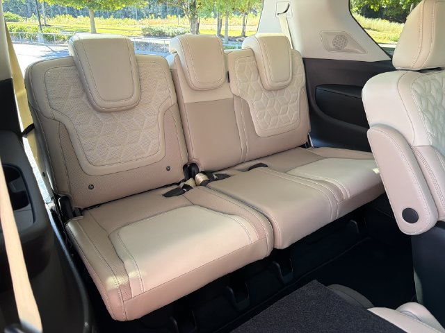 New 2026 Nissan Armada Platinum AWD/4WD image 18