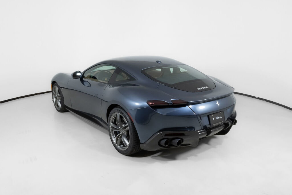 Used 2021 Ferrari Roma image 5