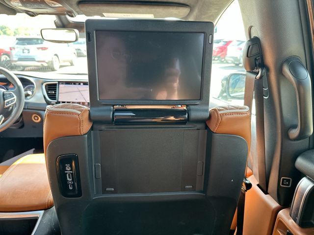 Used 2024 Chrysler Pacifica Pinnacle AWD/4WD image 51