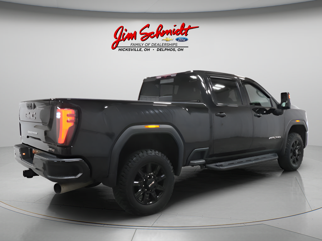 Used 2024 GMC Sierra 2500 AT4 w/ AT4 Preferred Package AWD/4WD image 6