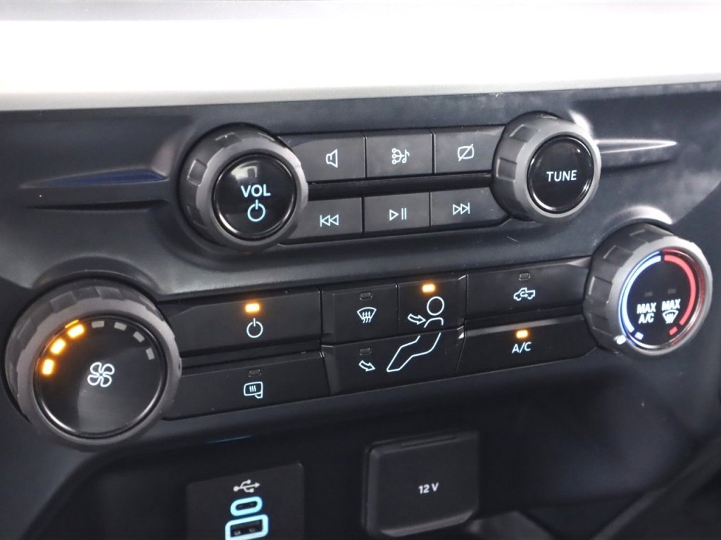 Used 2023 Ford F350 XLT w/ 360-Degree Camera Package image 26