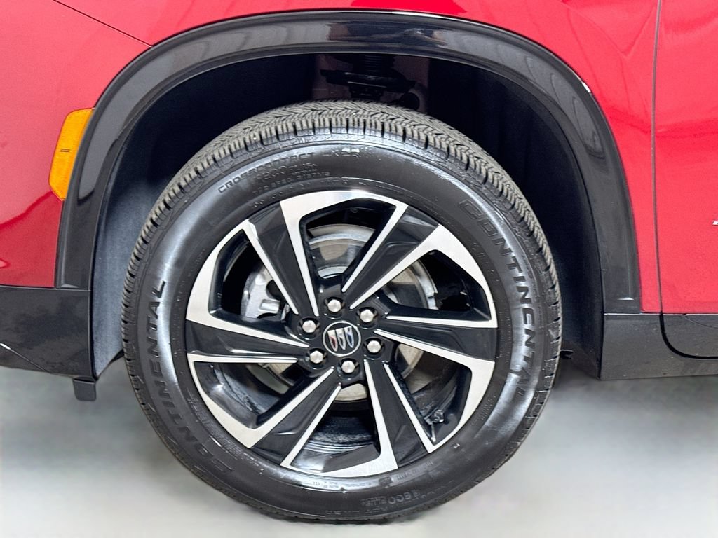 Certified 2026 Buick Enclave Sport Touring FWD image 31