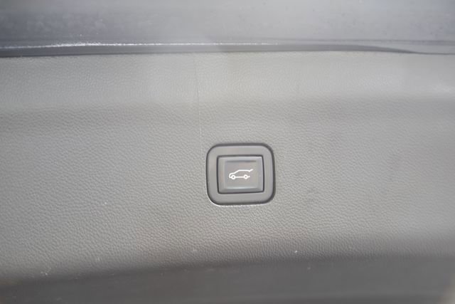 Used 2022 Buick Enclave Essence FWD image 6