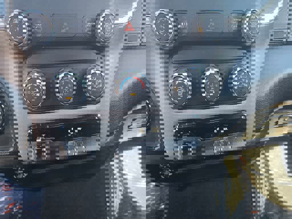 Used 2024 RAM 2500 Big Horn image 15