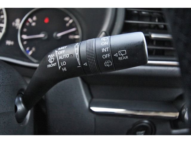 Used 2023 MAZDA CX-30 AWD 2.5 S w/ Premium Package image 17