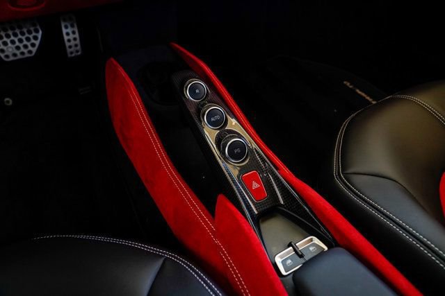 Used 2021 Ferrari F8 Tributo image 62