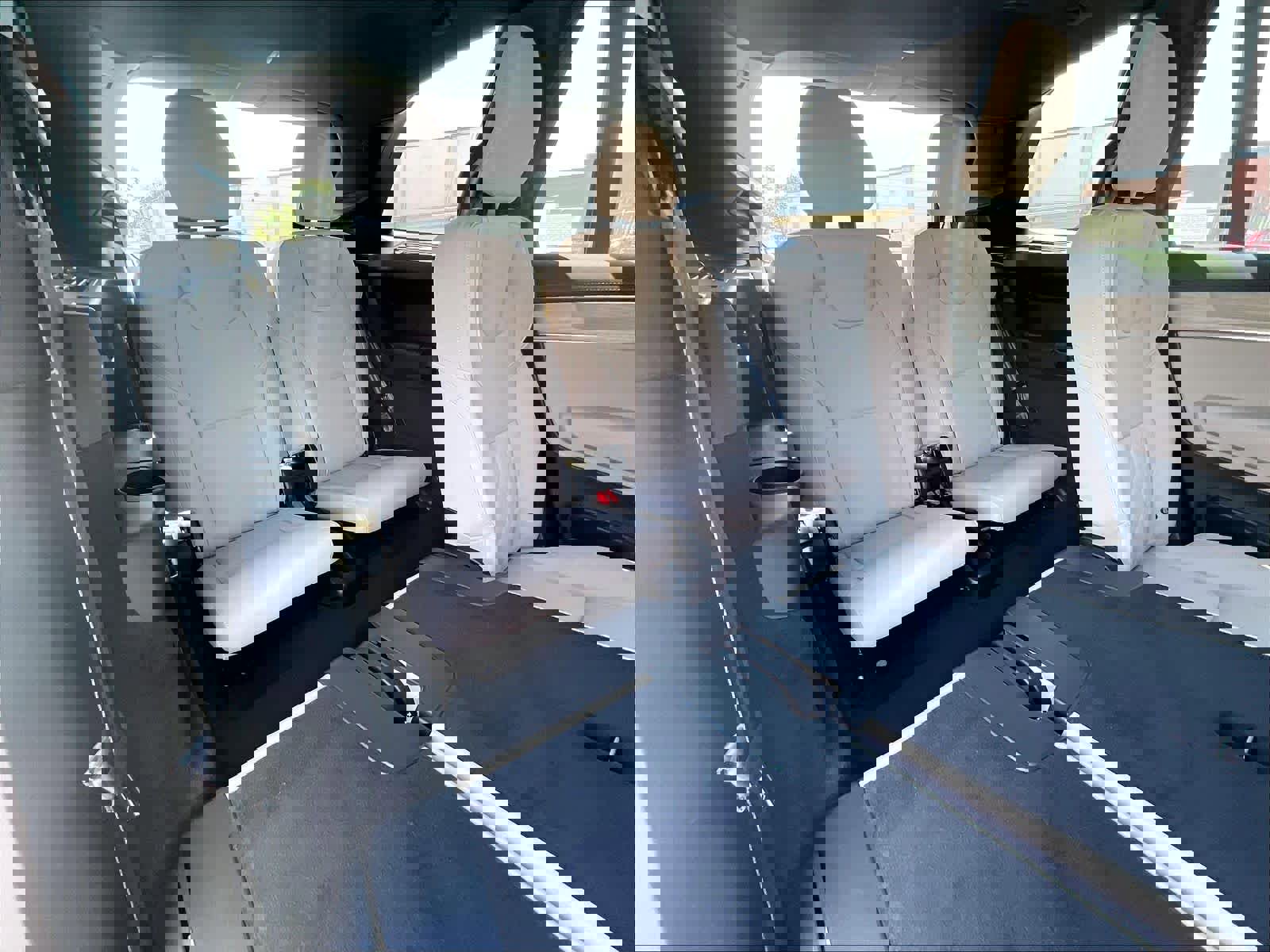 New 2026 Volvo XC90 B6 Plus w/ Protection Package Premier image 28