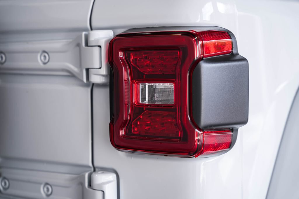 New 2026 Jeep Wrangler Sahara AWD/4WD image 7