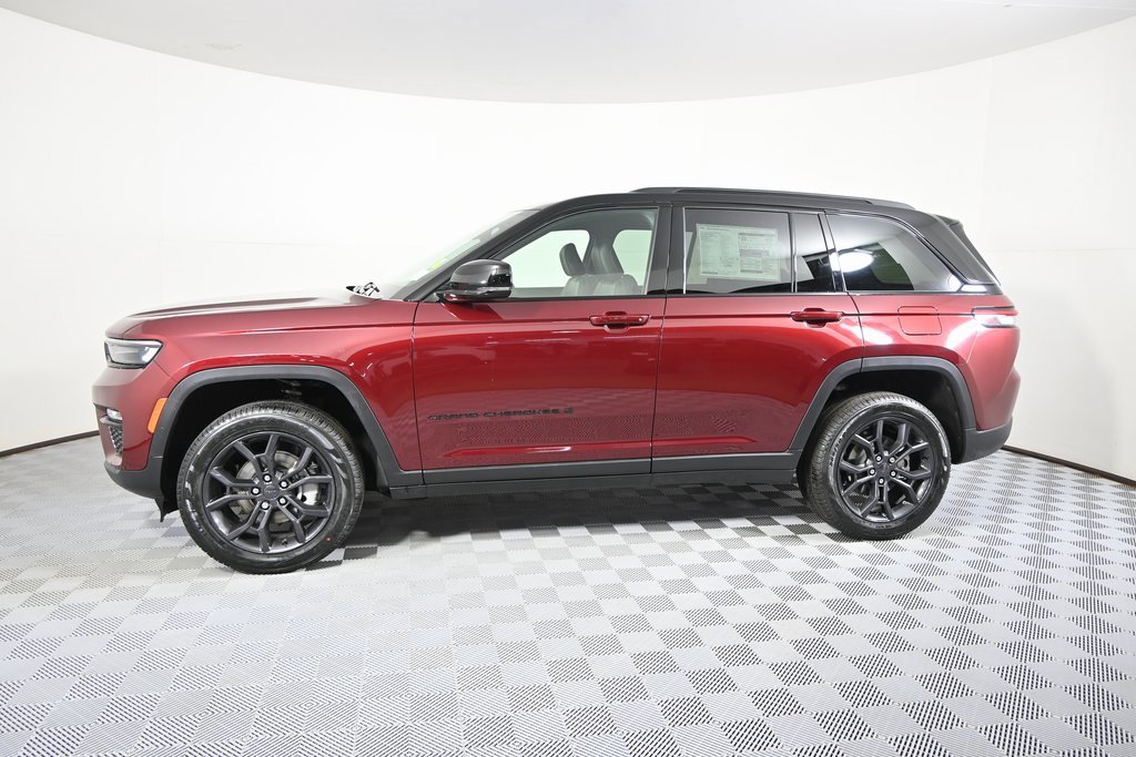 New 2025 Jeep Grand Cherokee Limited w/ Trailer Tow Package image 2