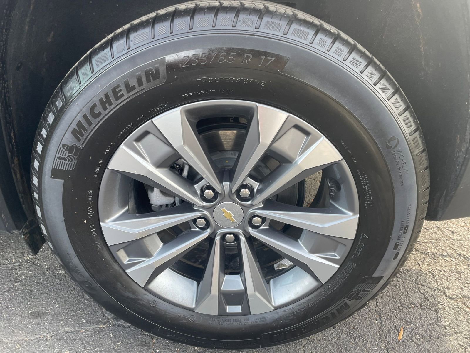 Used 2025 Chevrolet Equinox LT image 25