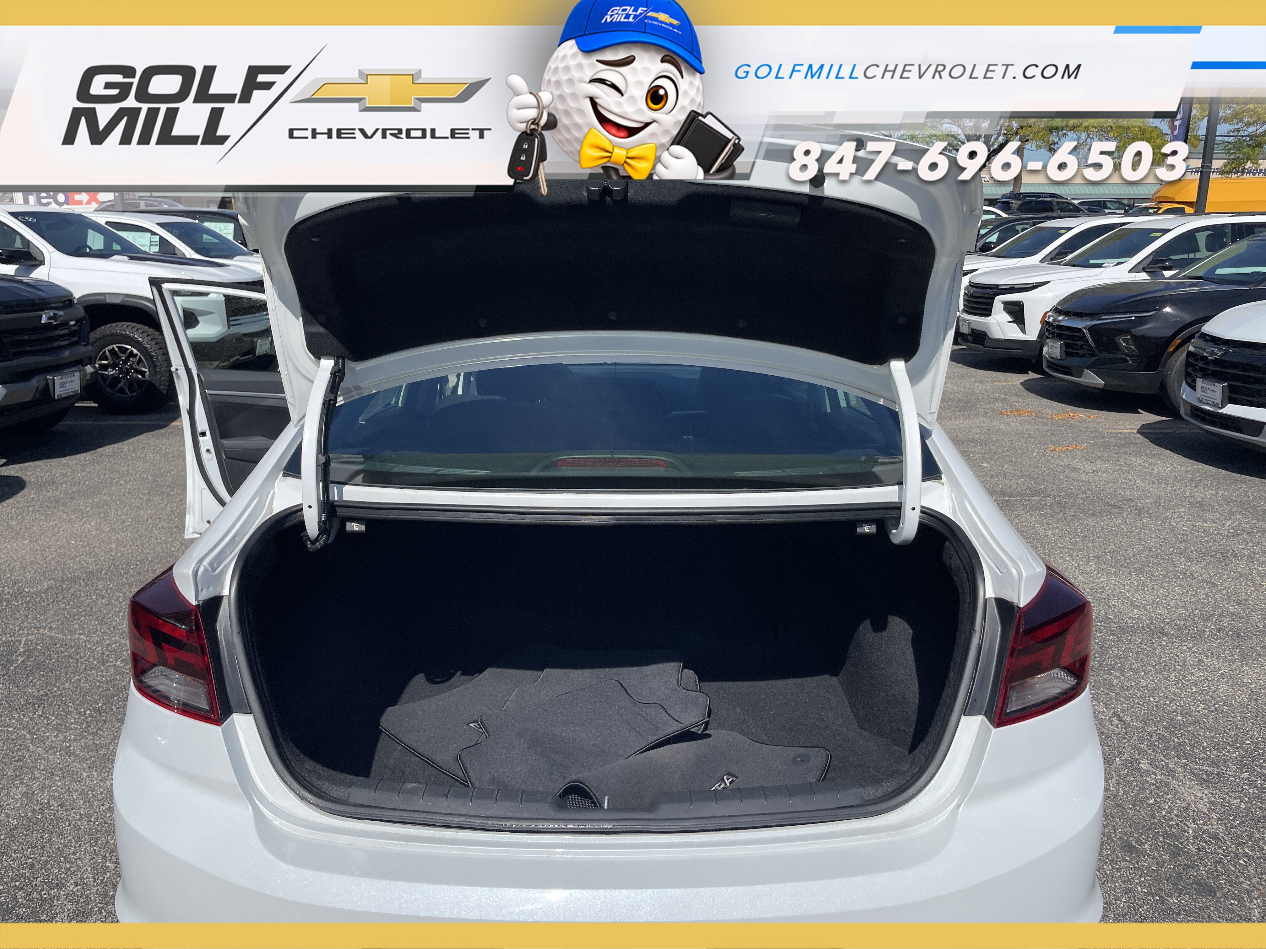 Used 2020 Hyundai Elantra SE w/ Cargo Package (C1) FWD image 12