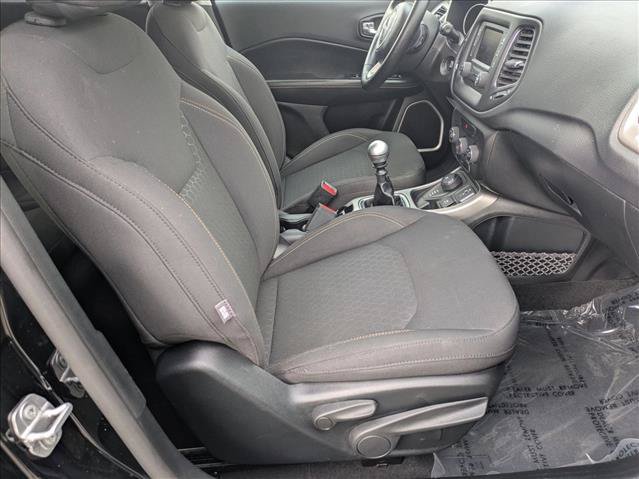 Used 2017 Jeep Compass Sport AWD/4WD image 19