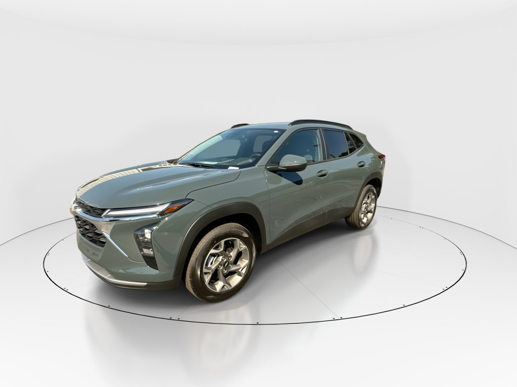 New 2026 Chevrolet Trax LT w/ LT Convenience Package FWD image 4