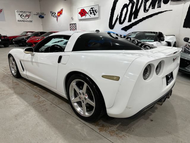 Used 2005 Chevrolet Corvette Coupe w/ Preferred Equipment Group RWD image 19