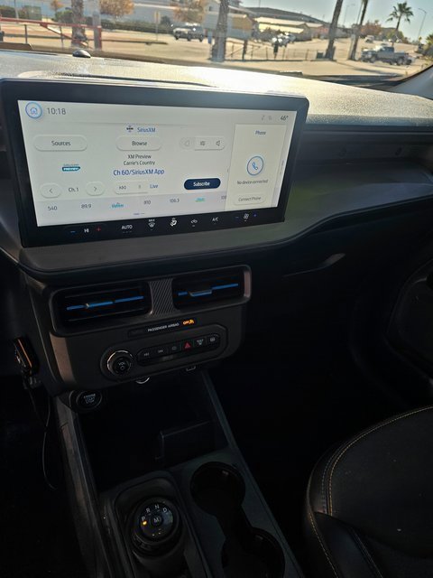 Used 2025 Ford Maverick Lobo image 20