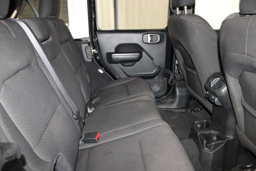 Used 2023 Jeep Wrangler Unlimited Sport AWD/4WD image 26