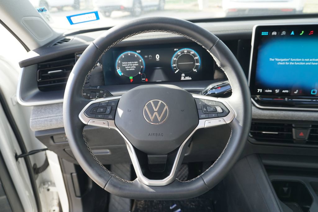 Used 2025 Volkswagen Tiguan S image 21