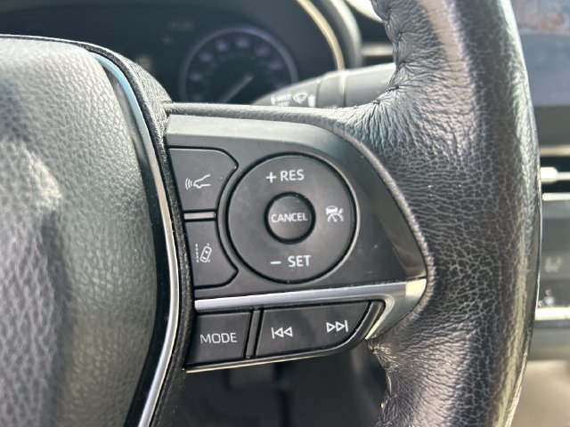 Used 2020 Toyota Avalon XLE w/ Moonroof Package FWD image 21