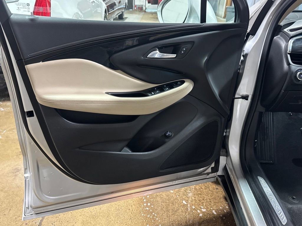 Used 2018 Buick Envision Preferred image 10