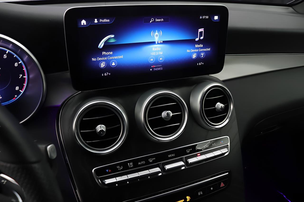 Certified 2022 Mercedes-Benz GLC 300 image 9