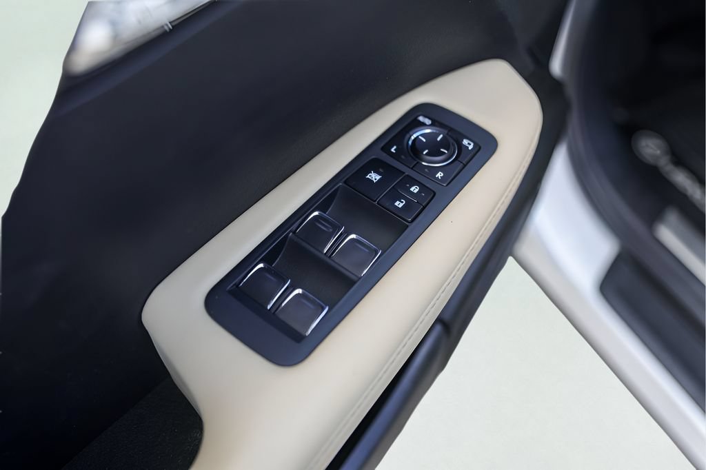 Used 2021 Lexus RX 350L FWD w/ Premium Package image 25