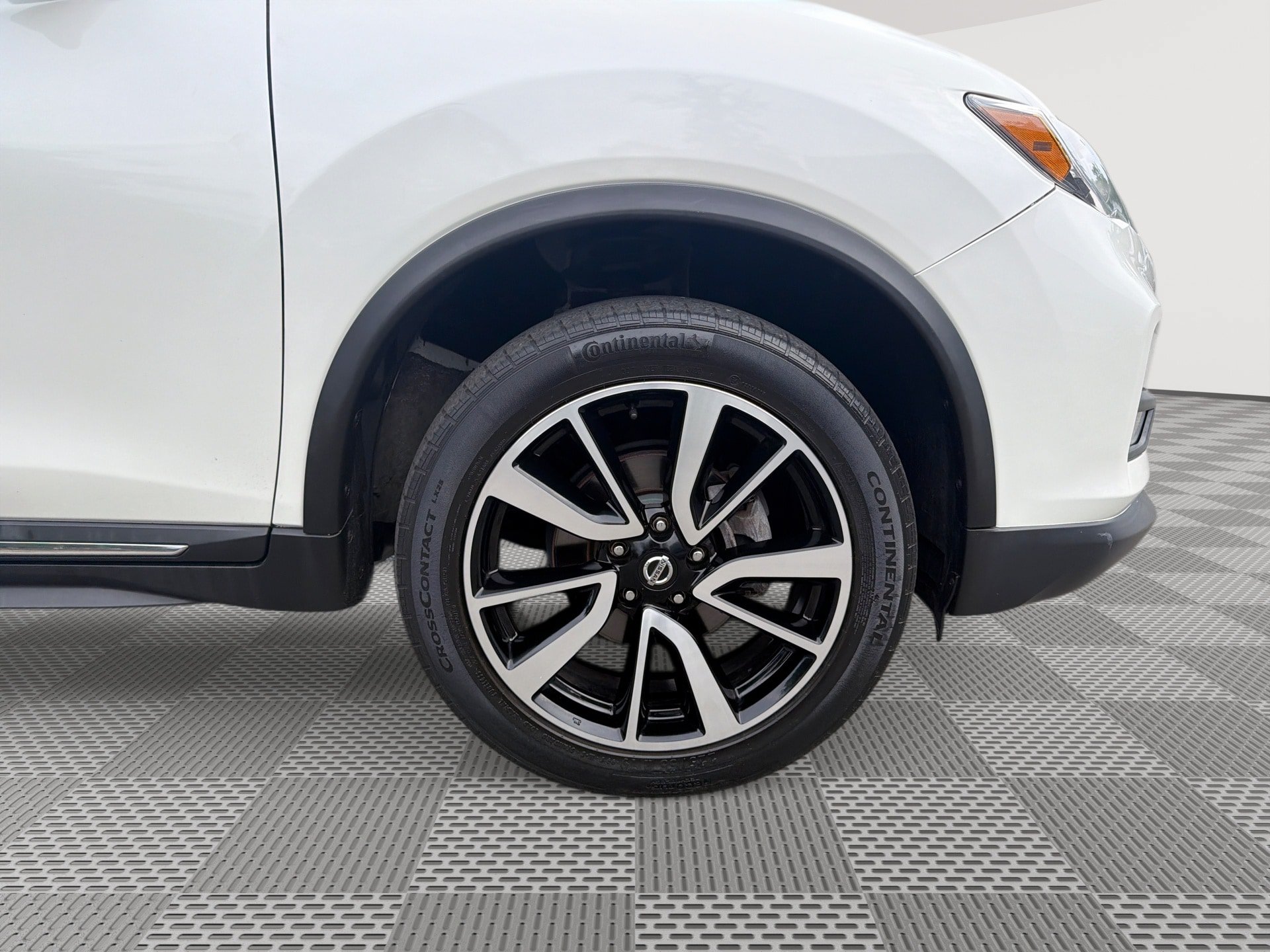 Used 2020 Nissan Rogue SL w/ Premium Package AWD/4WD image 31